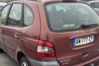 Vitre arriere droit RENAULT SCENIC 1