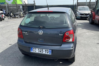 Poignee porte avant gauche VOLKSWAGEN POLO 4