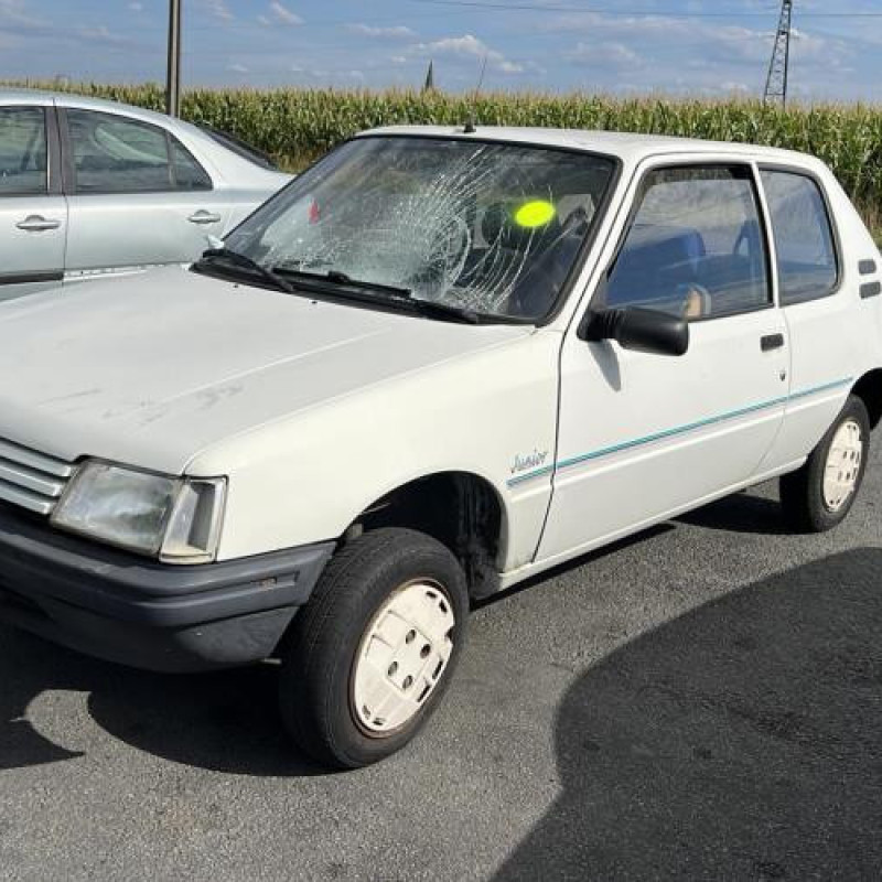 Charniere de capot PEUGEOT 205 Photo n°4