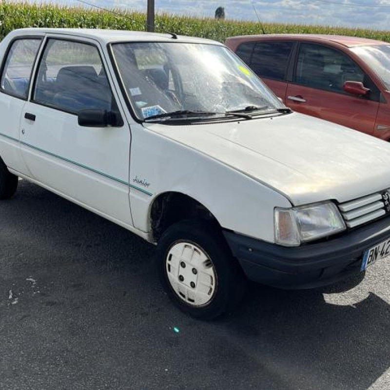 Charniere de capot PEUGEOT 205 Photo n°5