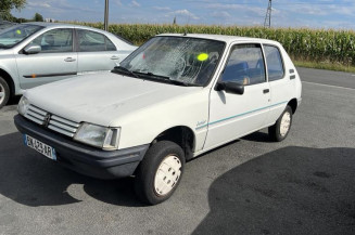 Vase d'expansion PEUGEOT 205