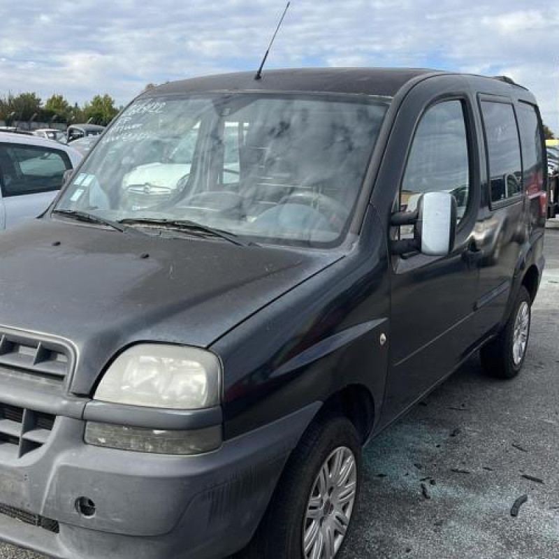 Moteur FIAT DOBLO 1 Photo n°2