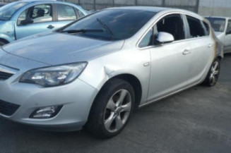 Amortisseur avant gauche OPEL ASTRA J