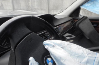 Arret de porte avant droit BMW SERIE 3 E91