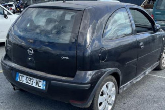 Pare boue avant gauche OPEL CORSA C