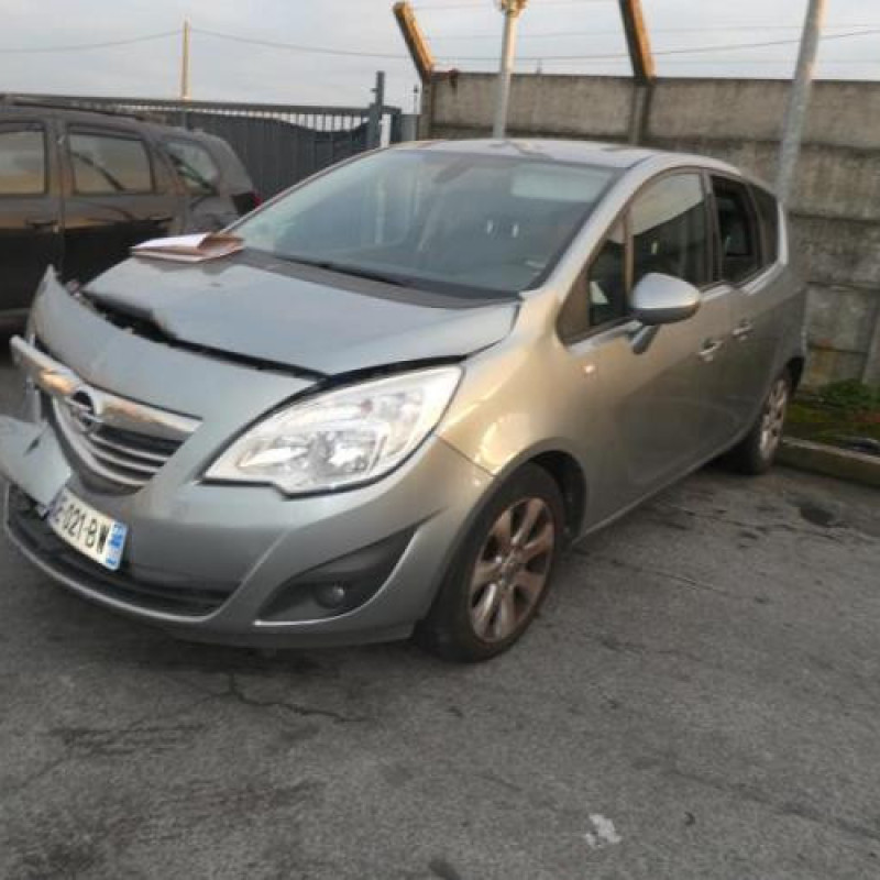 Bouchon de carburant OPEL MERIVA B Photo n°2