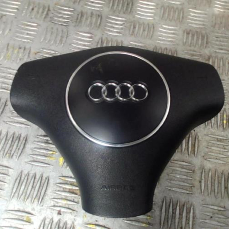 Air bag conducteur AUDI A6 2 Photo n°1