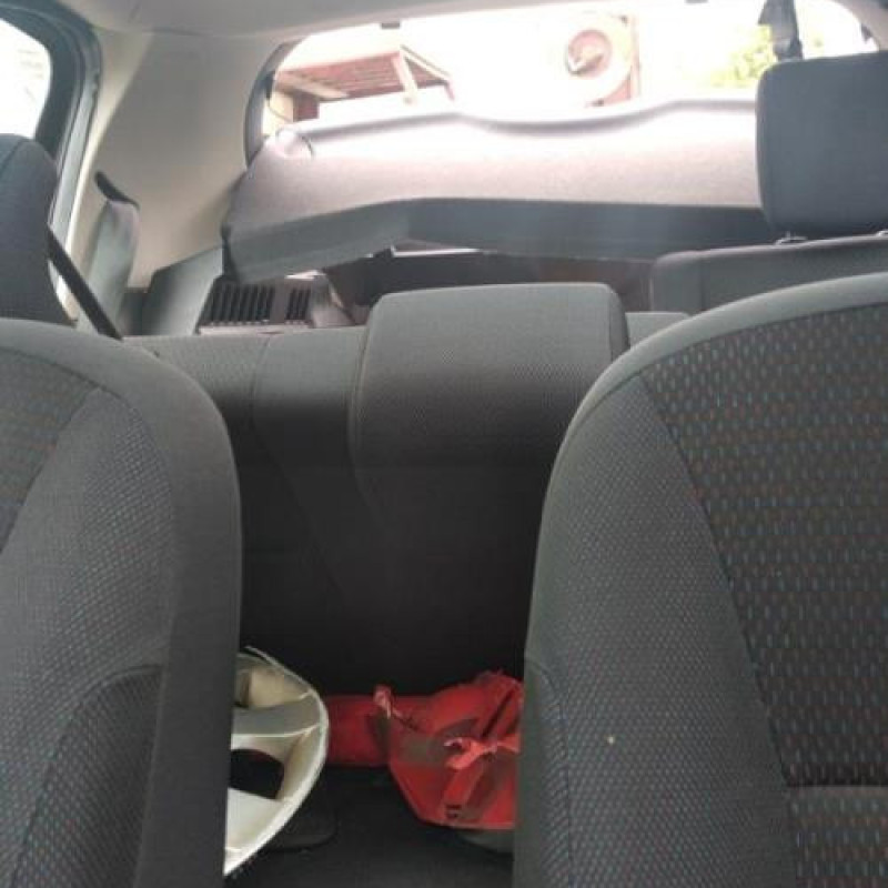 Poignee interieur avant droit RENAULT CLIO 3 Photo n°9