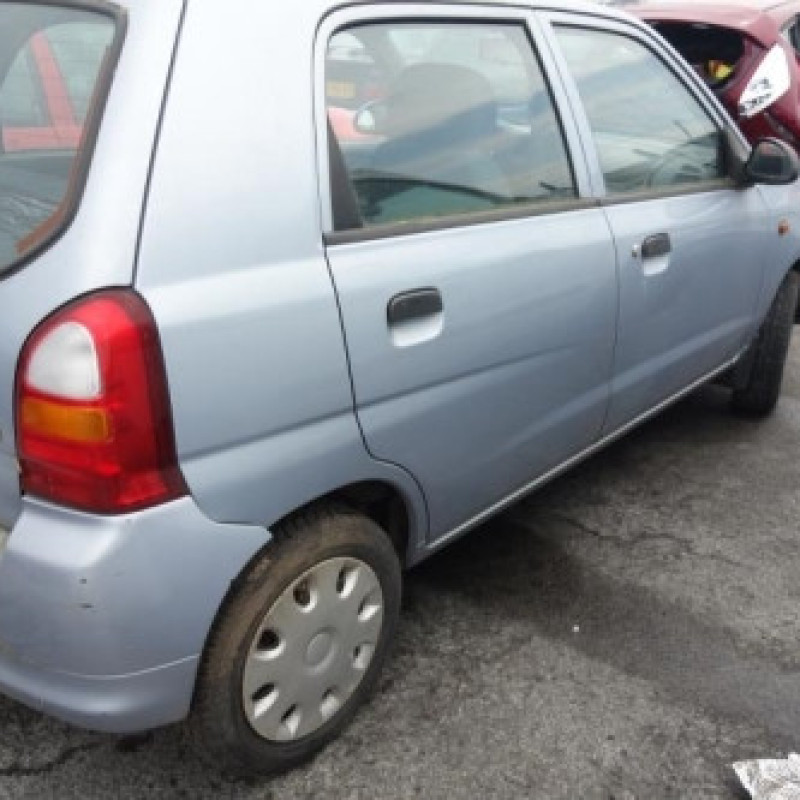 Feu arriere principal gauche (feux) SUZUKI ALTO 2 Photo n°6