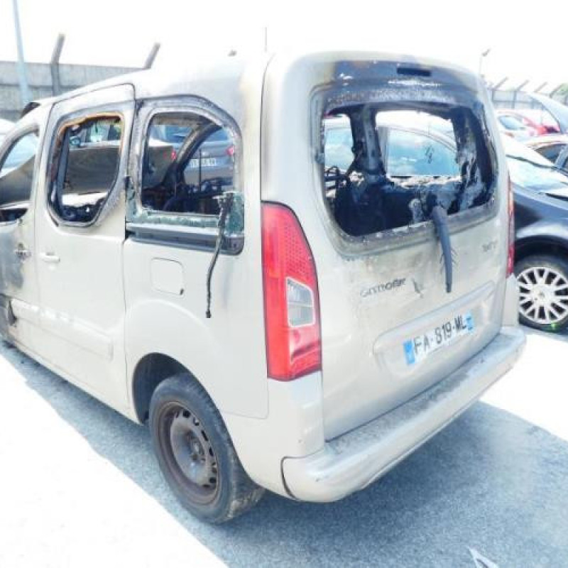 Pare boue arriere droit CITROEN BERLINGO 2 Photo n°4