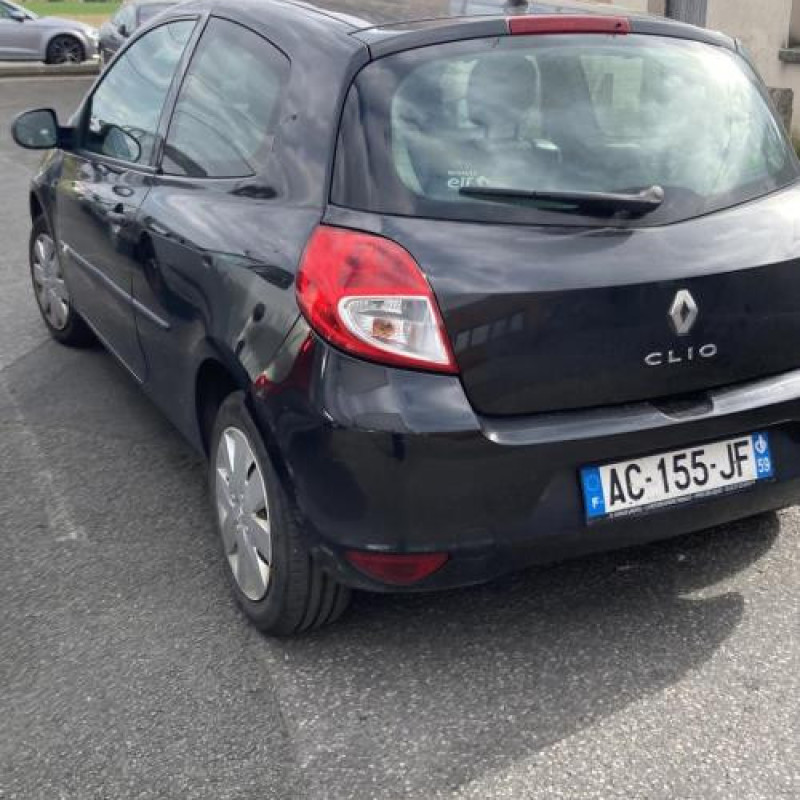 Interrupteur de leve vitre avant droit RENAULT CLIO 3 Photo n°7