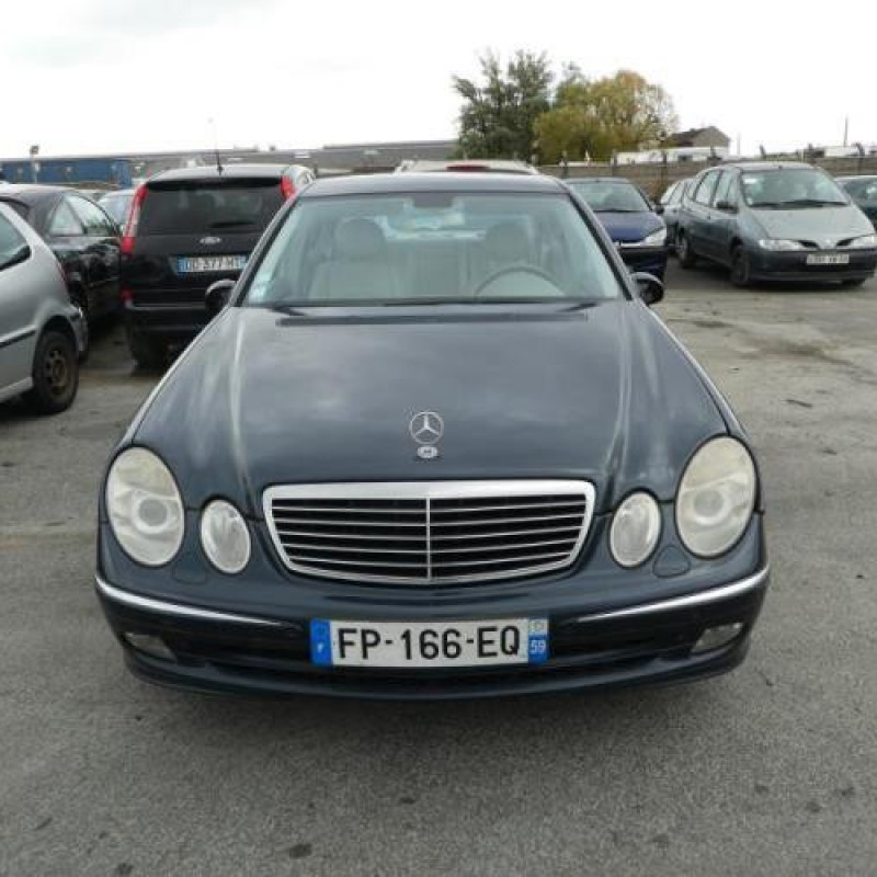 Vitre arriere gauche MERCEDES CLASSE E 211 Photo n°2