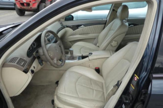 Boitier air bag MERCEDES CLASSE E 211