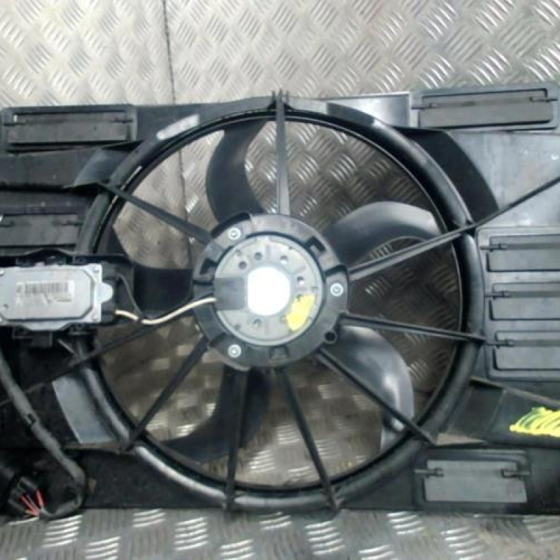 Moto ventilateur radiateur VOLKSWAGEN GOLF PLUS Photo n°2