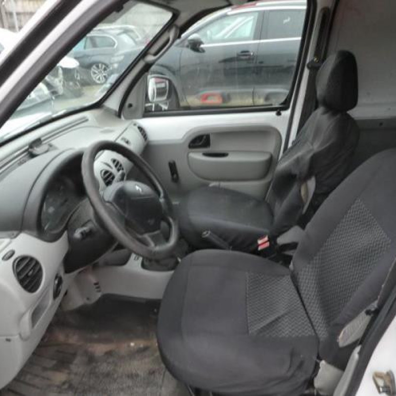 Pare choc avant RENAULT KANGOO 1 Photo n°10