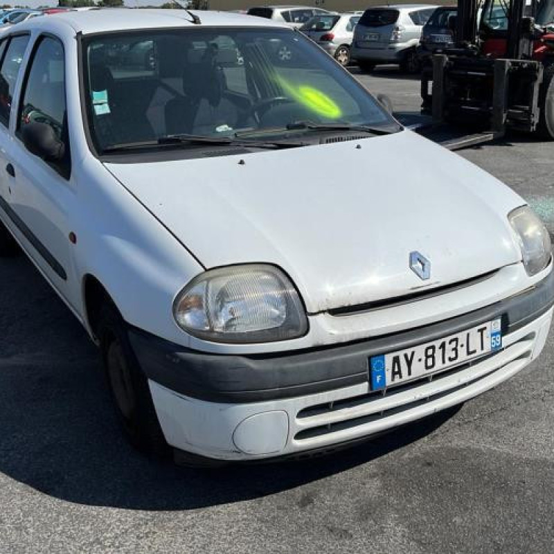 Aile avant gauche RENAULT CLIO 2 Photo n°5