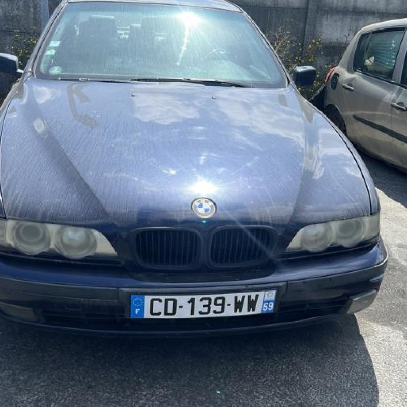 Verin de capot BMW SERIE 5 E39 Photo n°2