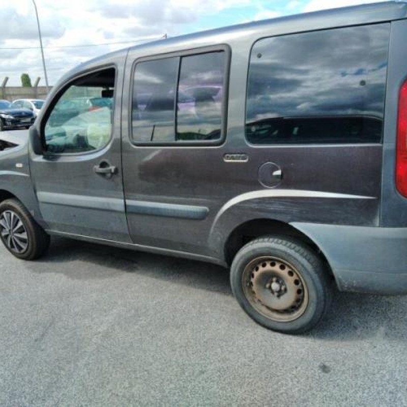 Porte de coffre gauche FIAT DOBLO 1 Photo n°9