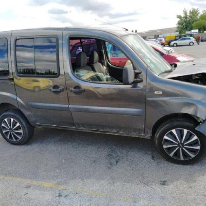 Crosse arriere gauche FIAT DOBLO 1 Photo n°4