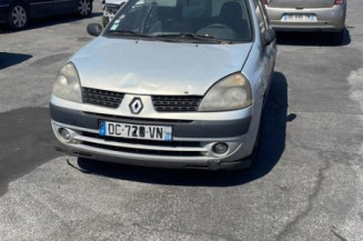 Anti brouillard gauche (feux) RENAULT CLIO 2