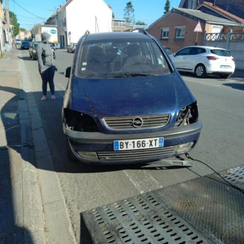 Custode avant droit OPEL ZAFIRA A Photo n°2