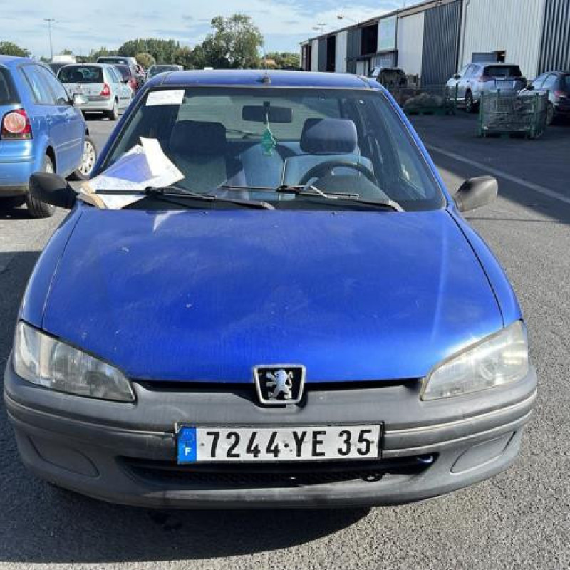 Poignee porte arriere droit PEUGEOT 106 Photo n°4