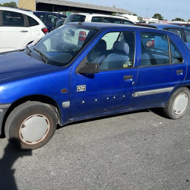 Poignee porte arriere droit PEUGEOT 106 Photo n°5