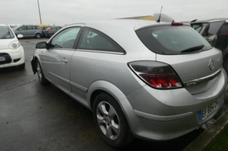 Bouton de coffre OPEL ASTRA H