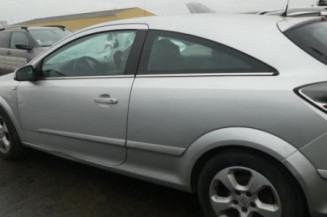 Pompe de direction OPEL ASTRA H