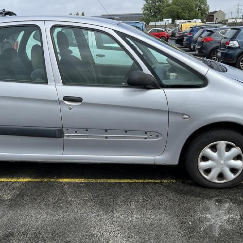 Anti brouillard droit (feux) CITROEN XSARA PICASSO Photo n°6