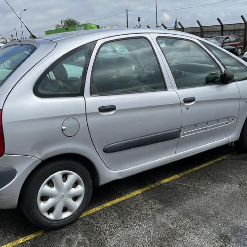 Anti brouillard gauche (feux) CITROEN XSARA PICASSO Photo n°7