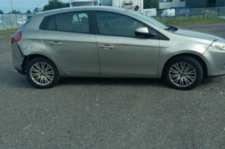 Arret de porte arriere droit FIAT BRAVO 2