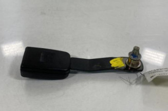 Attache ceinture avant droit NISSAN PRIMERA 4