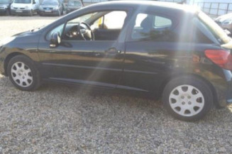 Pare choc arriere PEUGEOT 207