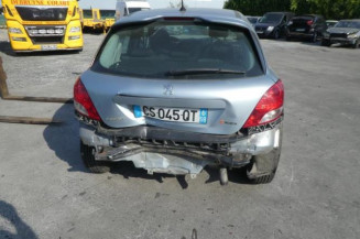 Attache ceinture arriere droit PEUGEOT 207