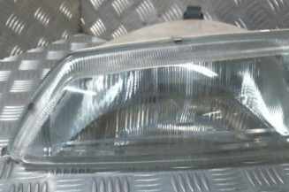 Optique avant principal gauche (feux)(phare) PEUGEOT 106