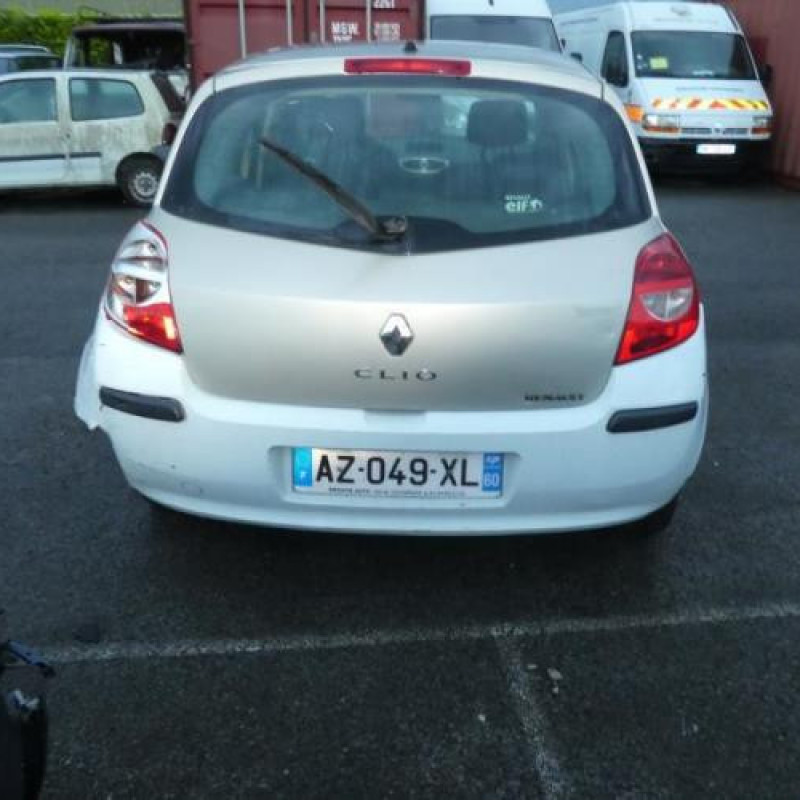 Boitier UCH RENAULT CLIO 3 Photo n°6