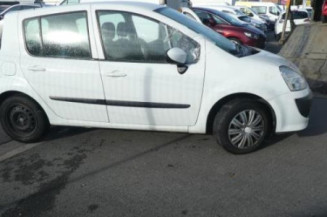 Renfort pare choc arriere (traverse) RENAULT MODUS