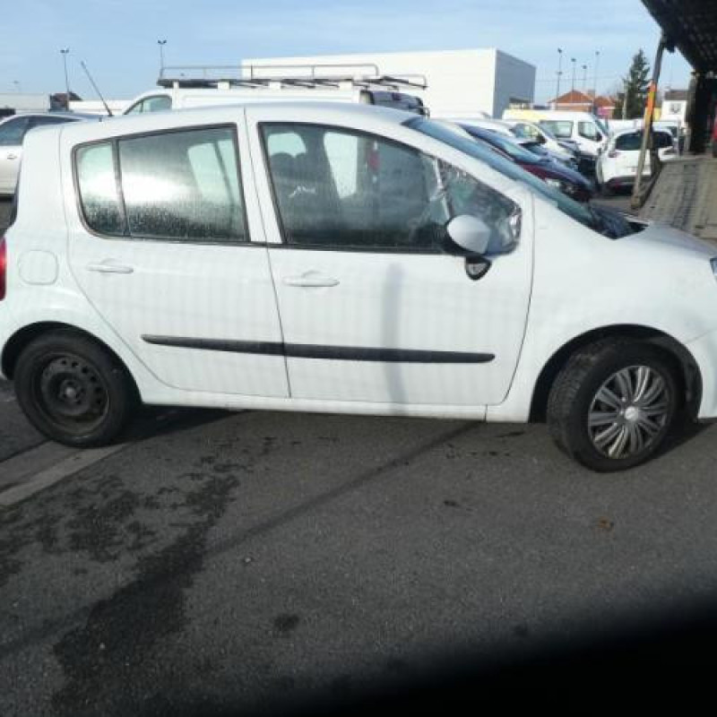 Renfort pare choc arriere (traverse) RENAULT MODUS Photo n°6