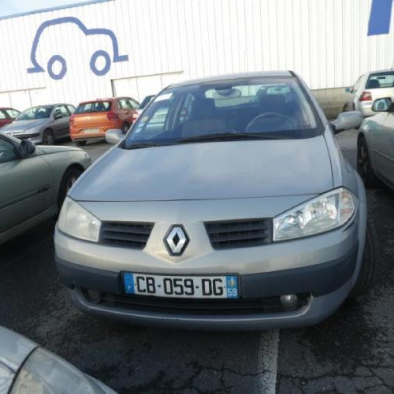 Malle/Hayon arriere RENAULT MEGANE 2 Photo n°9