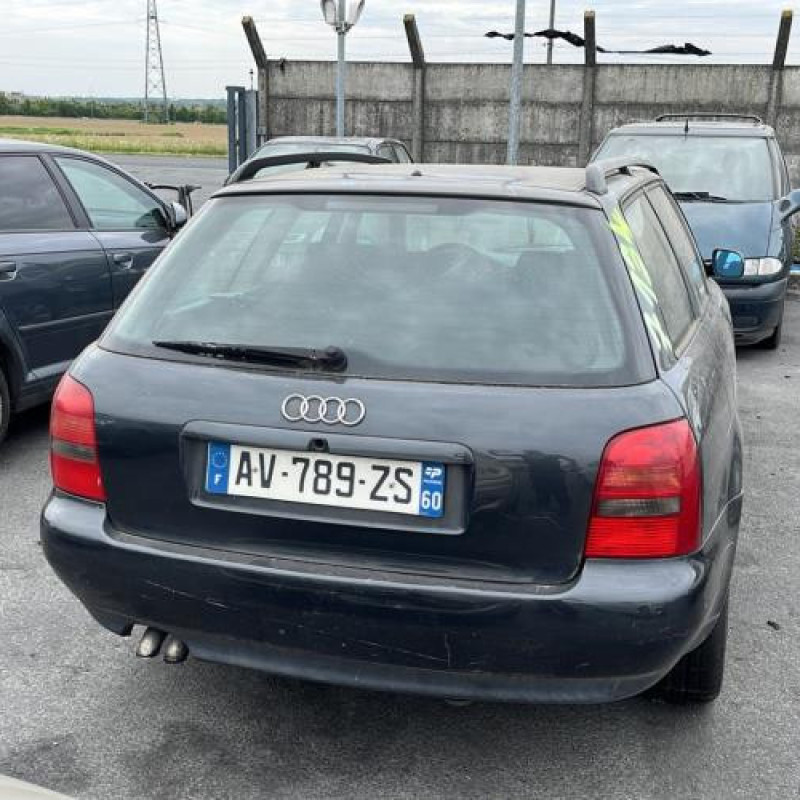 Aile avant droit AUDI A4 1 Photo n°6