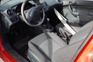 Poignee interieur avant droit FORD FIESTA 6