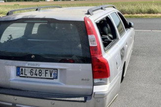 Aile avant gauche VOLVO V 70 1