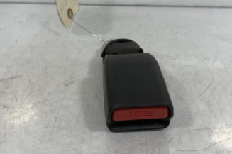 Attache ceinture arriere droit PEUGEOT 108