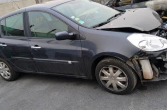 Renfort pare choc arriere (traverse) RENAULT CLIO 3