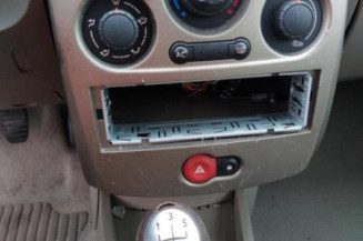 Poignee interieur arriere gauche RENAULT CLIO 3