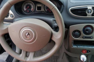 Poignee interieur avant droit RENAULT CLIO 3