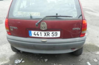 Serrure de coffre OPEL CORSA B