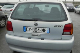 Vitre avant gauche VOLKSWAGEN POLO 3