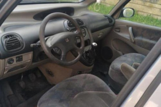 Poignee interieur avant droit CITROEN XSARA PICASSO